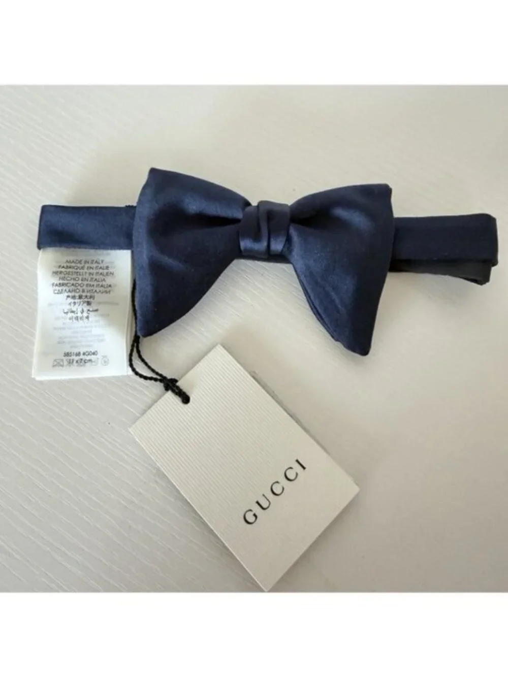 Gucci new tag